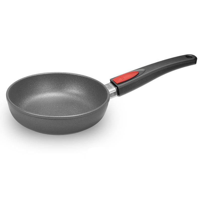 Woll Induction Titanium Fry Pan 20, 24, 28 et 32 cm de diamètre et 5 cm de hauteur