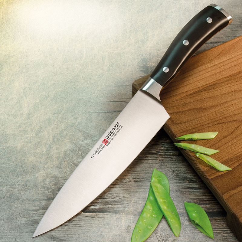 Nouveau couteau de chef Wüsthof Classic Ikon de lecuine.com